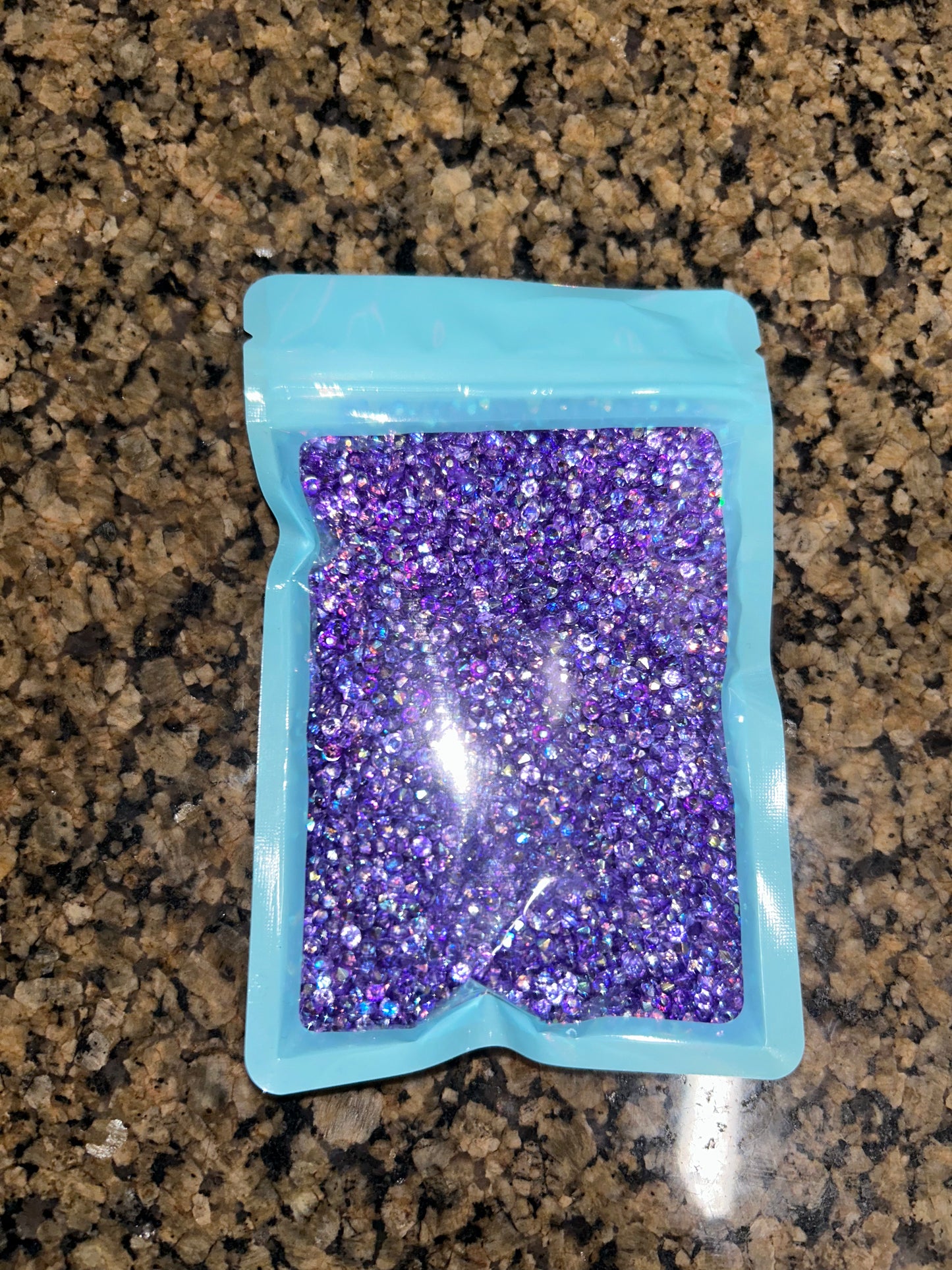 Light purple diamond beads