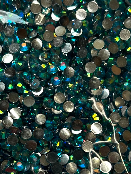 Teal color shift rhinestone
