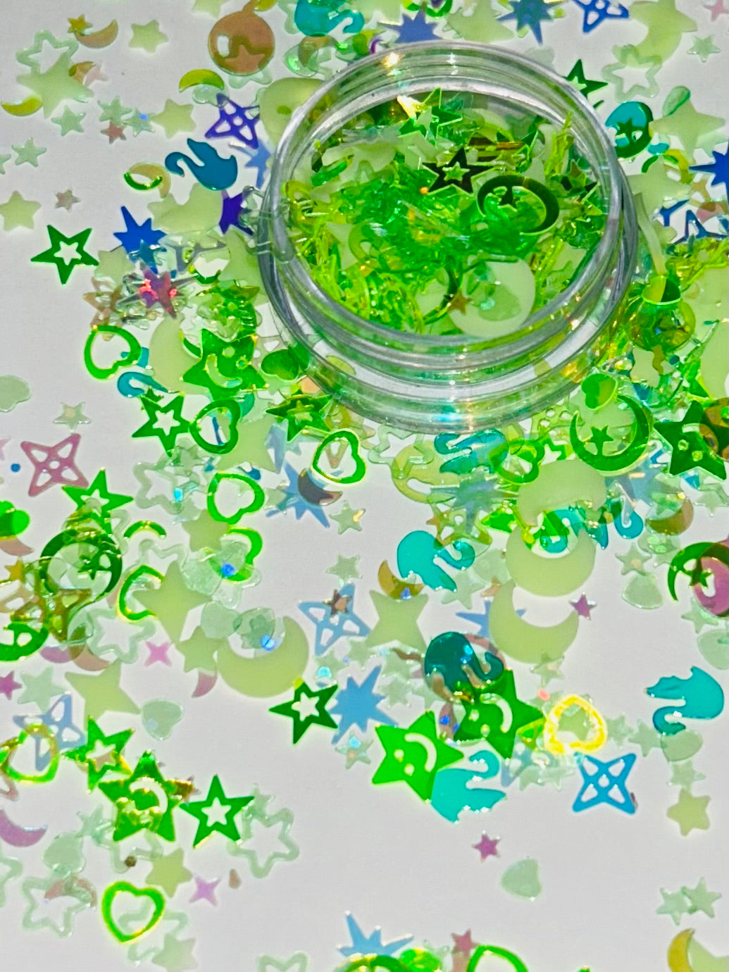 Lime party shape glitter mix