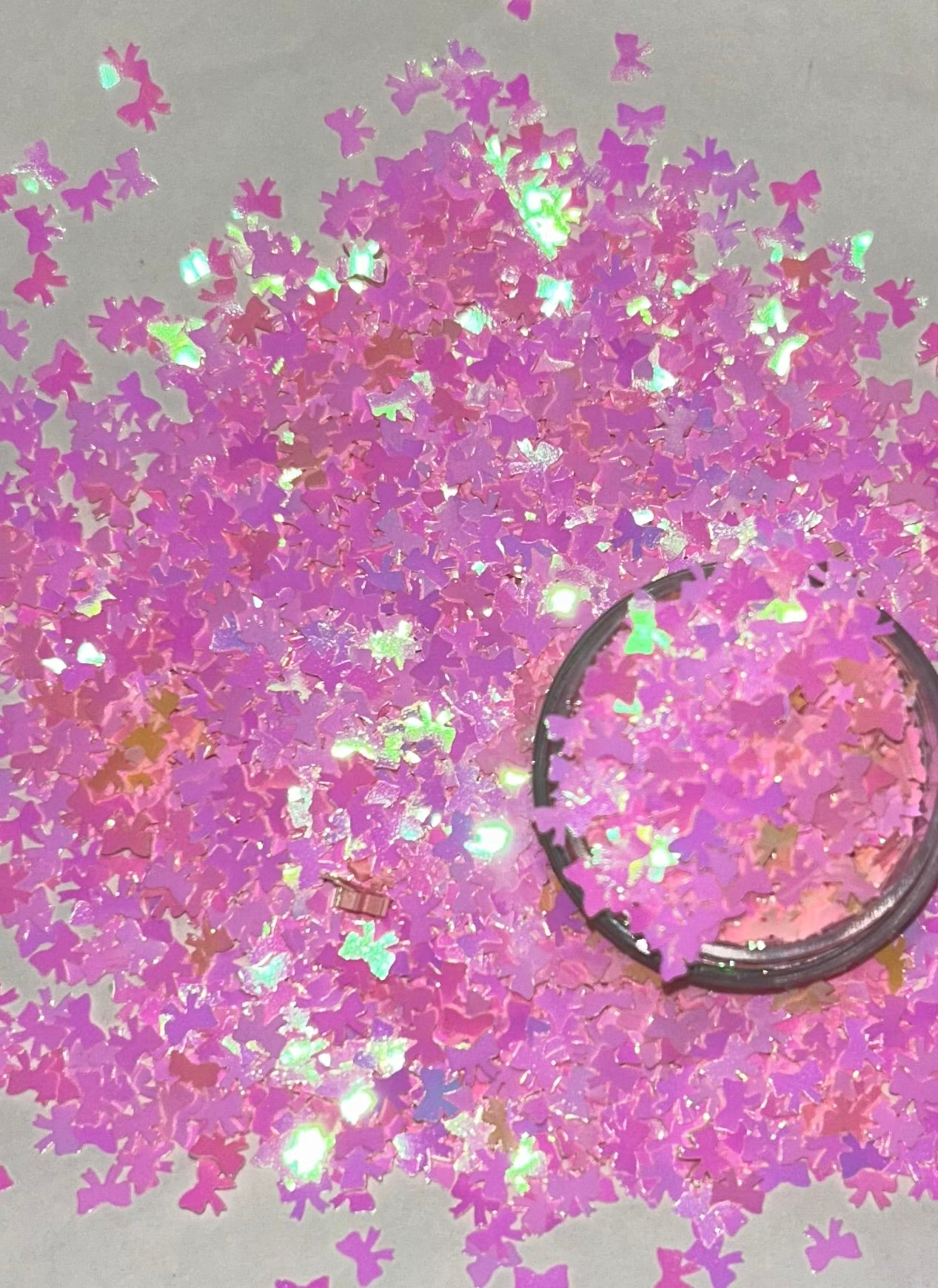 Pink bows shaped glitter