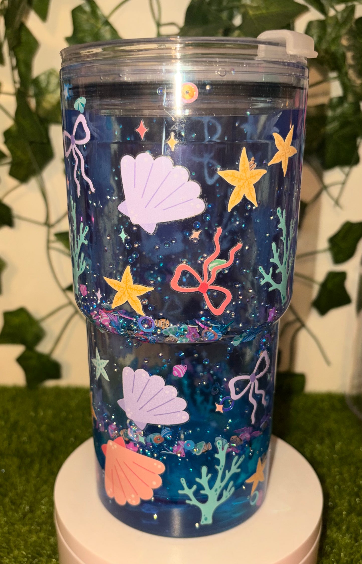 18oz Beach lava Snowglobe