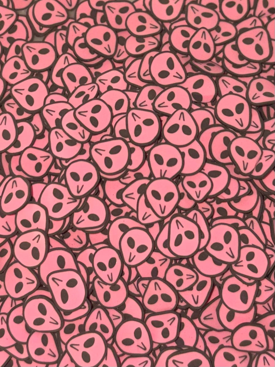 Pink alien 👽 clay