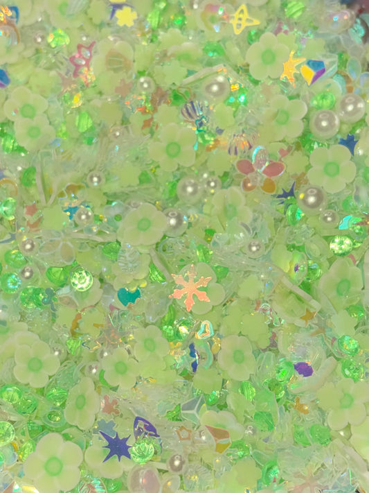 Green shape mix ( Glow in dark)
