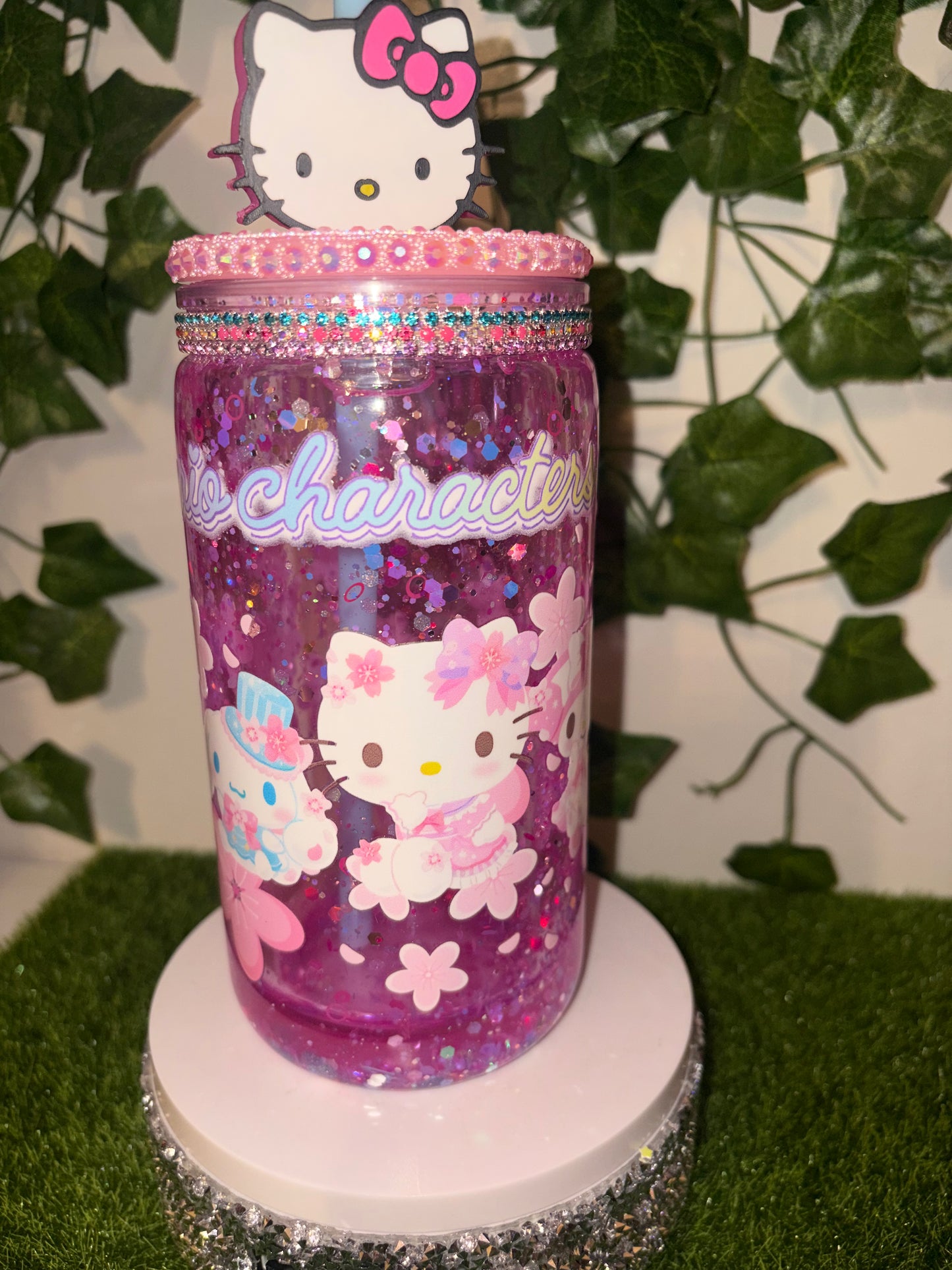 16oz Sanrio Snowglobe