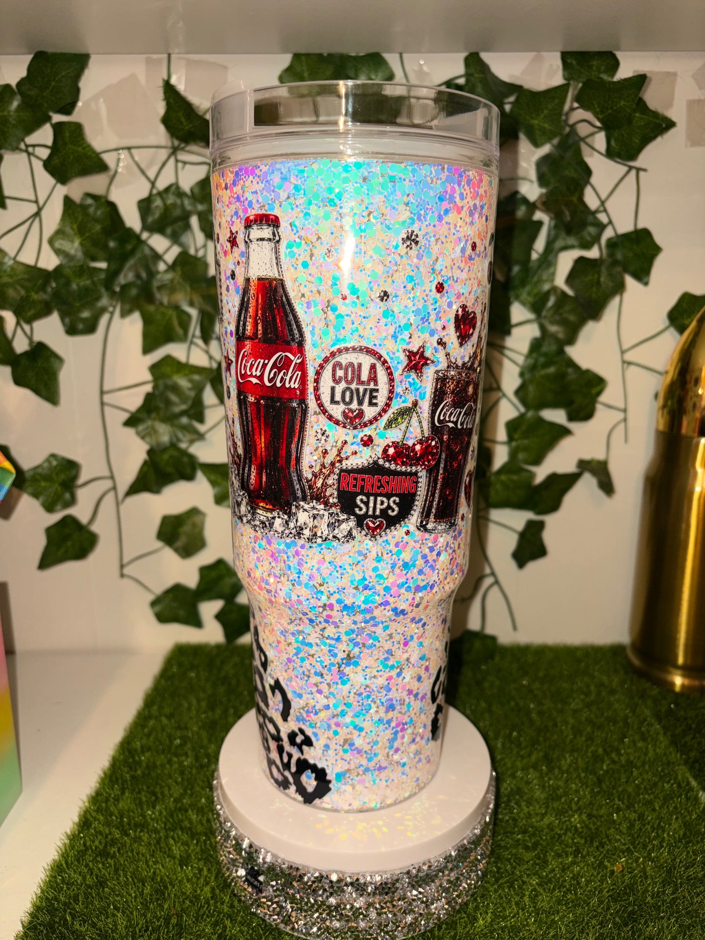 40oz drink Snowglobe