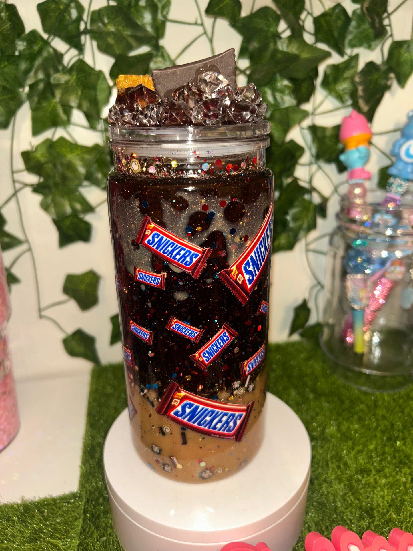 20oz Betty lava snow globe