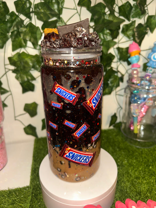 20oz Betty lava snow globe